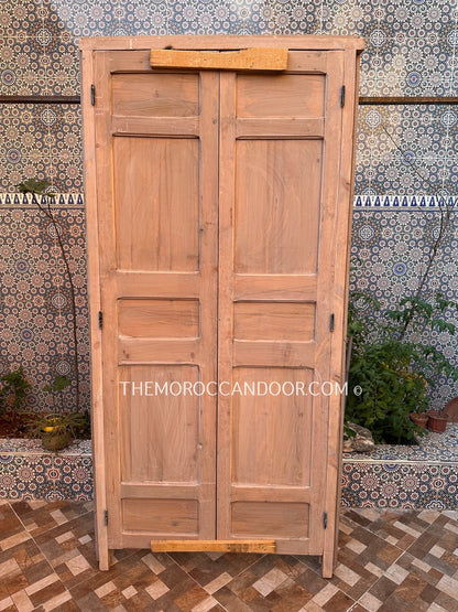 Hand-Carved White Degradé Door - Elegance and Moroccan Craftsmanship, Bring the Magic of Morocco to Your Home with a Custom Carved Door