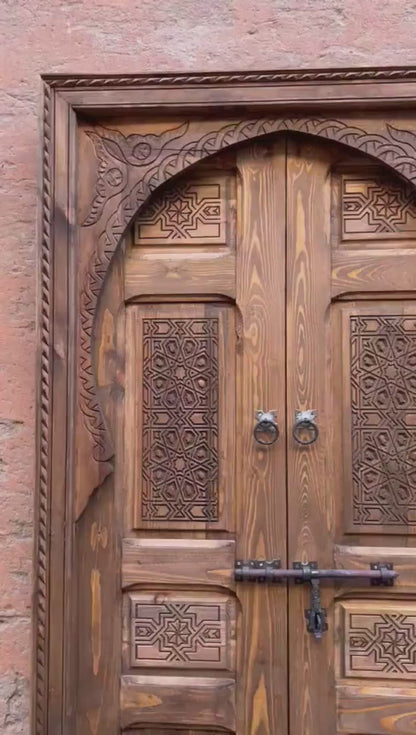 Carved Wooden Door with Solid Wood Breing a Timeless Legacy for Your Home, We can also Make It According to your Measurements