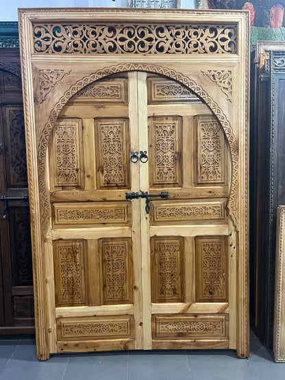 Large handmade wooden Carved door with the possibility of making it to measure for your entrance door, interior or exterior, wall decoration