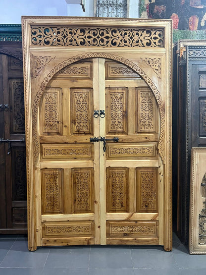 Large handmade wooden Carved door with the possibility of making it to measure for your entrance door, interior or exterior, wall decoration