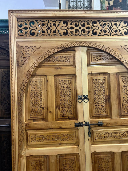 Large handmade wooden Carved door with the possibility of making it to measure for your entrance door, interior or exterior, wall decoration