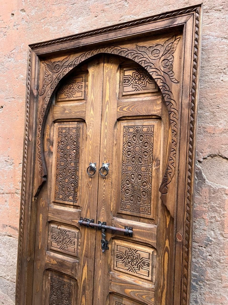 Carved Wooden Door with Solid Wood Breing a Timeless Legacy for Your Home, We can also Make It According to your Measurements