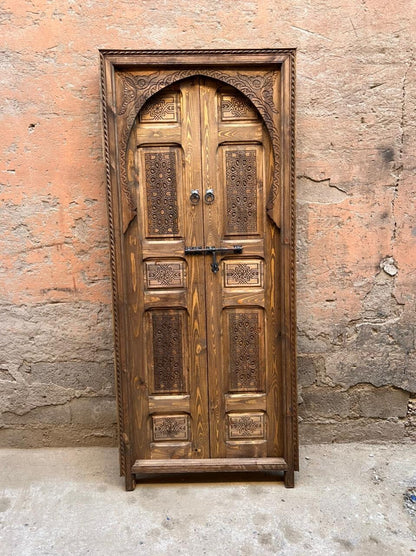 Carved Wooden Door with Solid Wood Breing a Timeless Legacy for Your Home, We can also Make It According to your Measurements